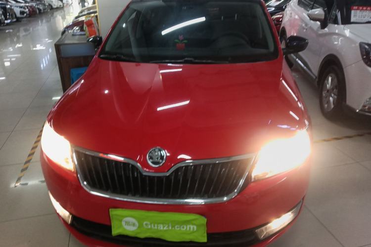 Used Skoda Rapid Spaceback 2014 1.6L Automatic Enjoyment Edition
