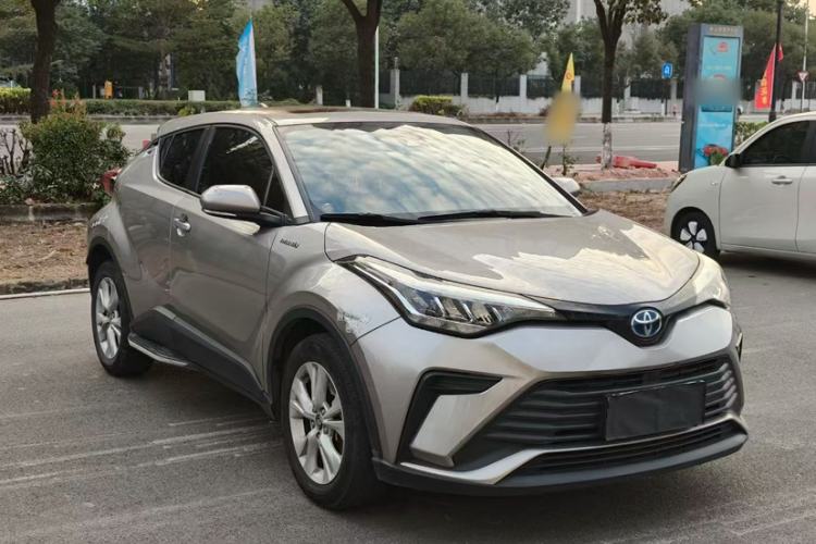 Used Toyota IZOA 2021 Dual-Motor 2.0L Yi Xing Edition