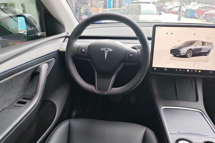 Used Tesla Model Y 2024 Rear-Wheel-Drive Version
