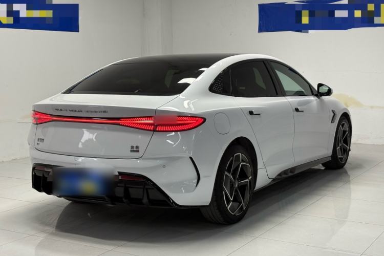 Used BYD Seal 2022 700 km Long-Range Rear-Wheel-Drive Version