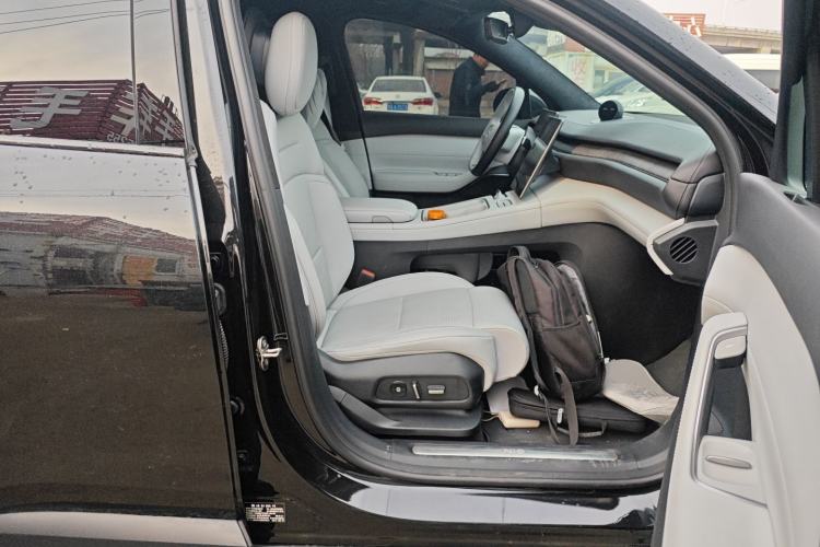 Used Nio ES6 2023 75 kWh
