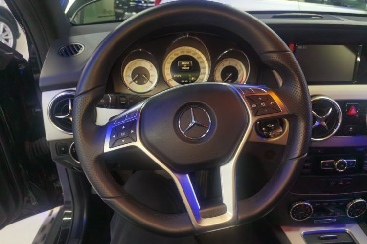 Used Mercedes-Benz GLK-Class 2015 GLK 260 4MATIC Dynamic Edition Ultimate Version