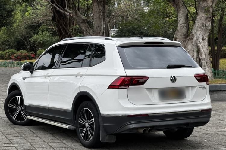 Used Volkswagen Tiguan L 2019 Updated Version 330TSI Automatic Two-Wheel Drive Panoramic Comfort Edition China VI Standard