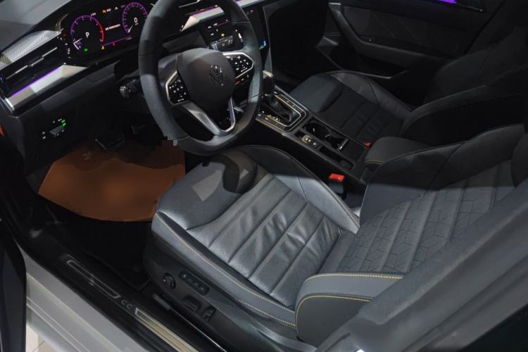 Used Volkswagen FAW-Volkswagen CC 2025 380TSI Striking All-Inclusive Edition
