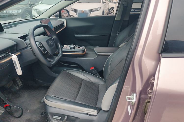 Used Toyota bZ3 2023 616 km Long-Range Premium