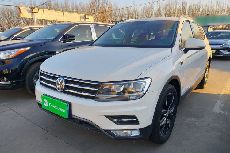Used Volkswagen Tiguan L 2019 Revised 330TSI Automatic Two-Wheel Drive Smart & Luxury Edition China VI Standard