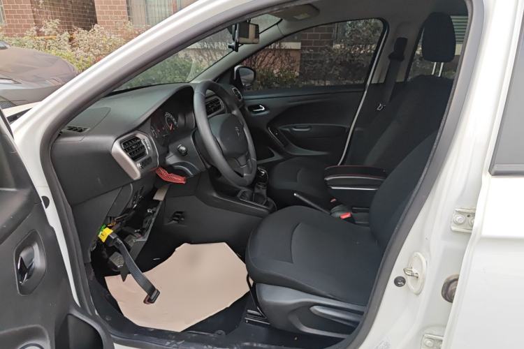 Used Peugeot 301 2014 1.6L Manual Comfort Edition
