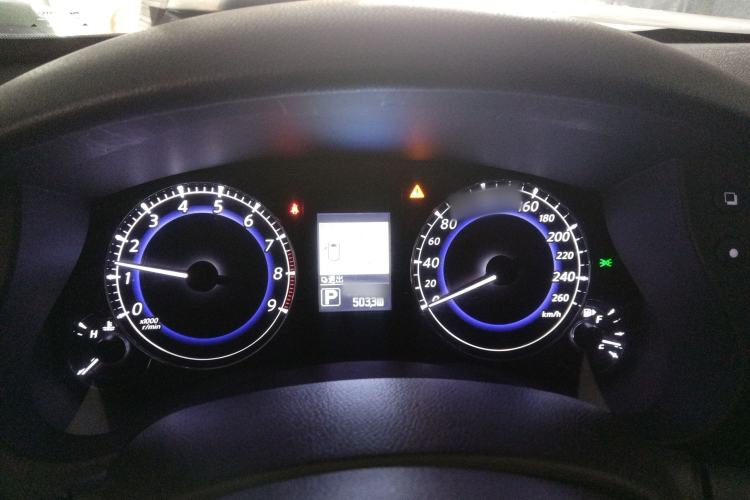 Used Infiniti QX50 2015 2.5L Comfort Edition
