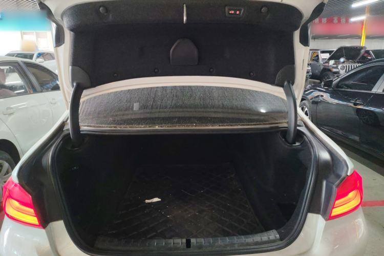 Used BMW 5 Series 2018 528Li Launch Special Edition
