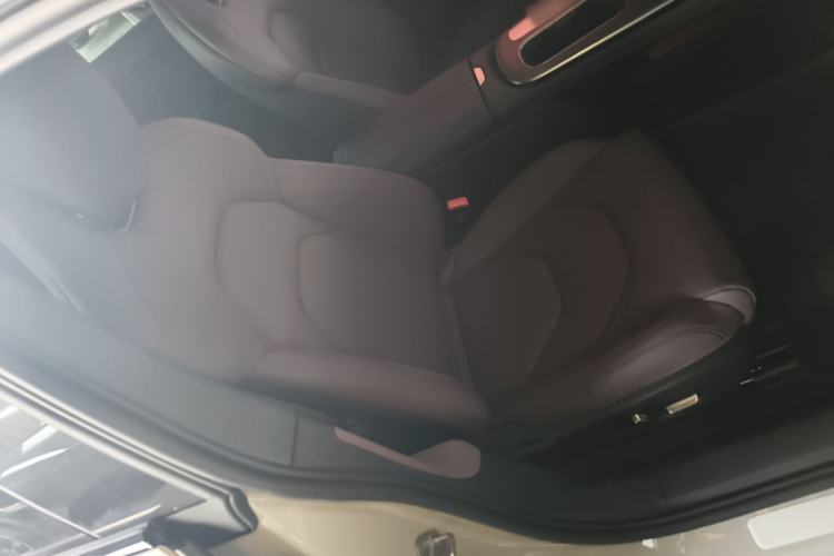 Used  SU7 2024 Rear-Drive Long-Range Intelligent Driving Version
