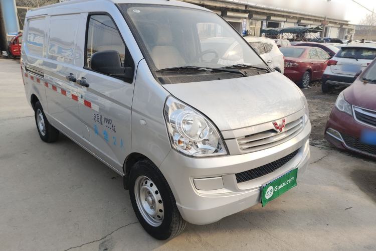 Used Wuling Rongguang S 2023 1.5L Basic Enclosed-Window Vehicle 2 Seats