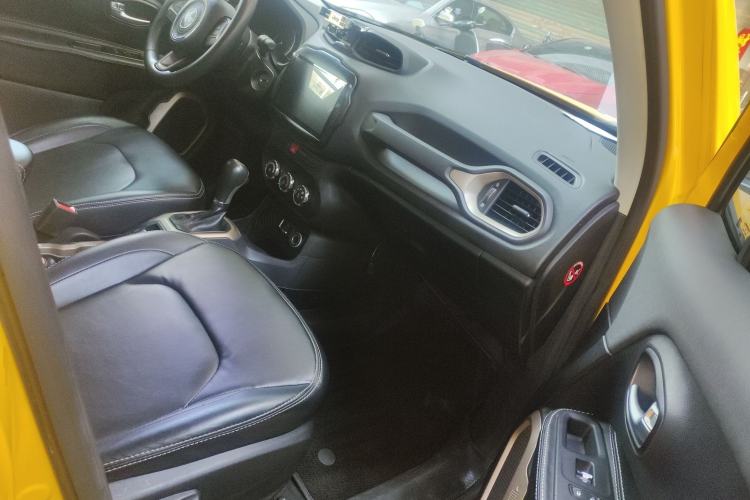 Used  Renegade 2017 180T Automatic High-Energy Version