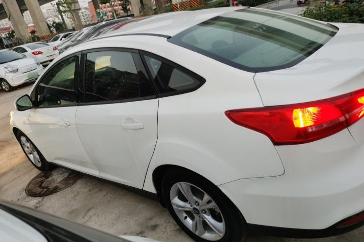Used Ford Focus 2017 Sedan 1.6L Automatic Comfort Plus SmartDrive Edition
