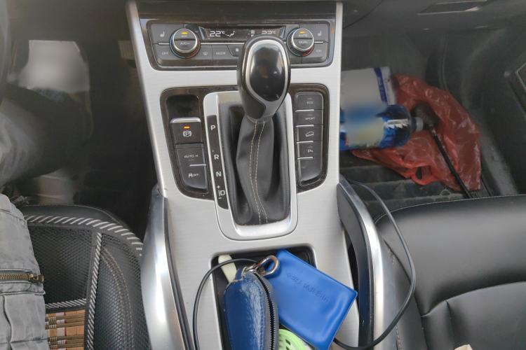 Used Geely Auto Emgrand X7 Sport 2016 1.8TD Automatic ZhiZun Version
