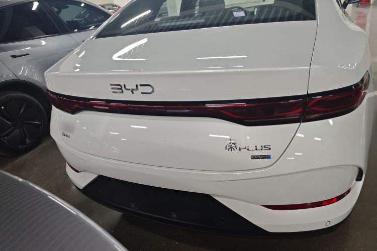 Used BYD Qin PLUS 2025 DM-i Smart Drive 120KM Superior Model
