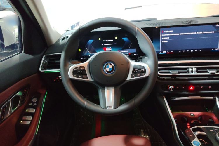 Used BMW i3 2024 eDrive 35 L
