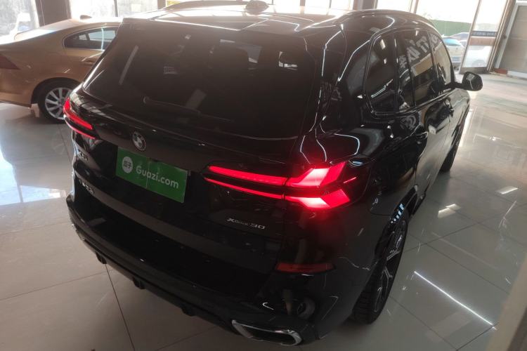 Used BMW X5 2023 xDrive 30Li Luxury M Sport Night Edition Package
