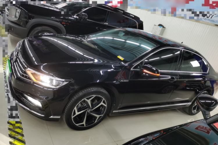 Used Volkswagen Magotan 2023 2 Million Units Commemorative Edition 330TSI DSG Luxury Version
