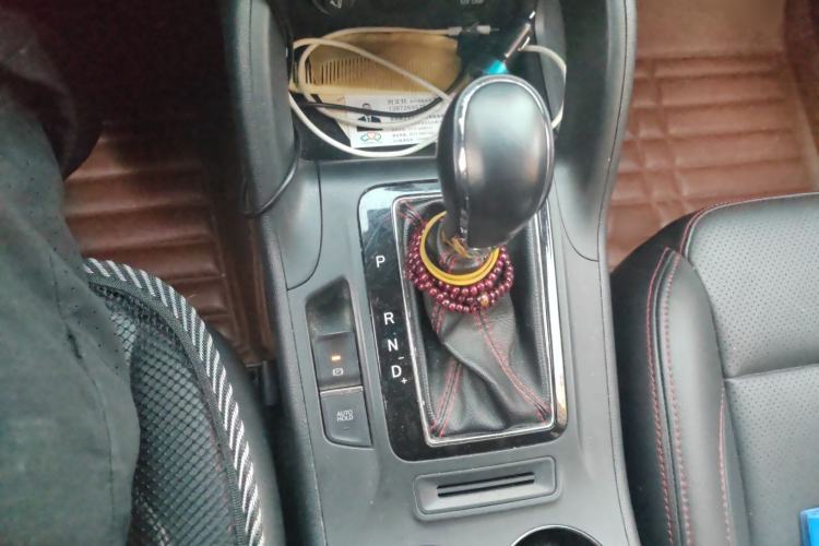 Used Changan CS75 2014 1.8T Automatic Elite Model China IV Standard
