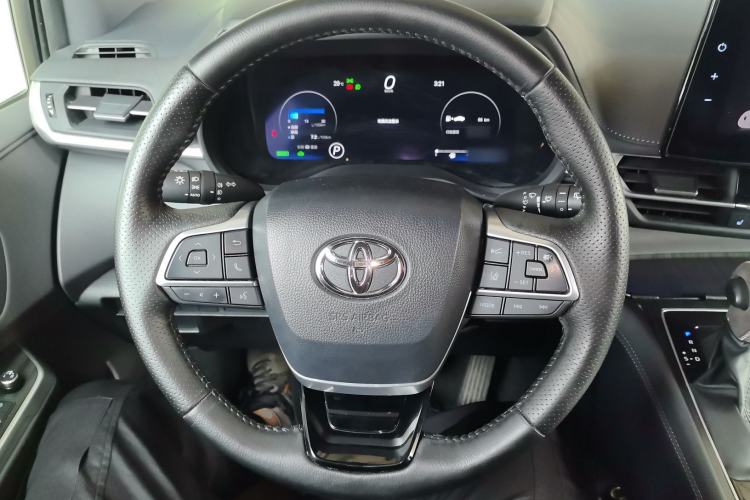 Used Toyota Sienna 2021 2.5L Hybrid Premium Edition