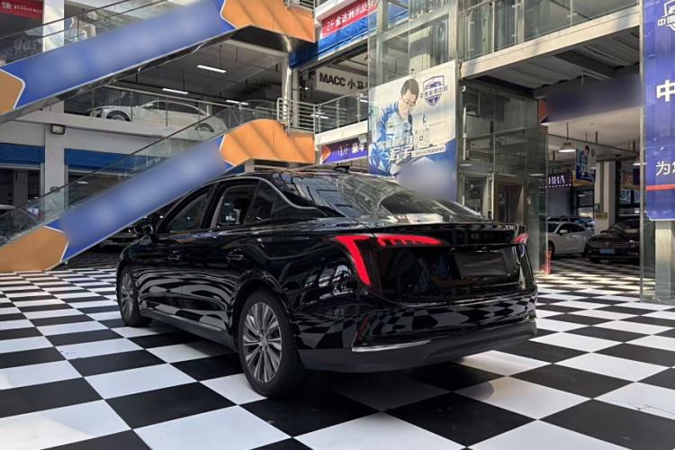 Used Hongqi E-QM5 2024 610 km PLUS
