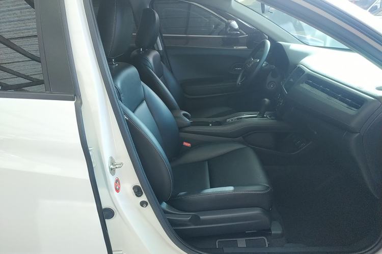 Used Honda Vezel 2020 1.5L CVT Pioneer Edition
