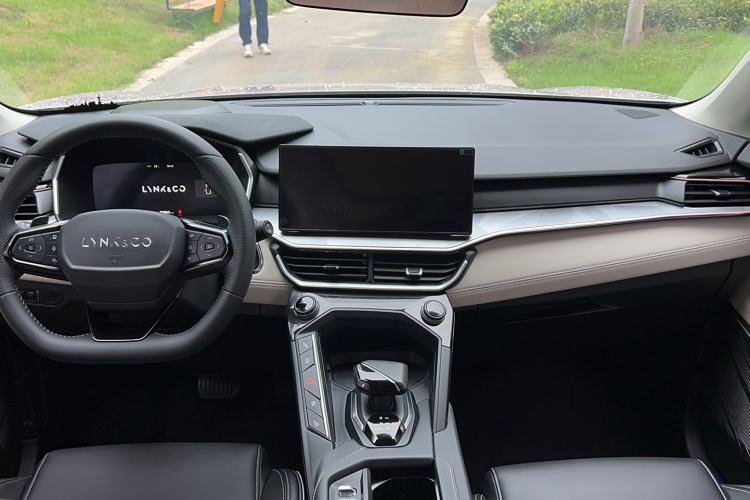 Used Lynk & Co 06 2023 Remix 1.5T Shero