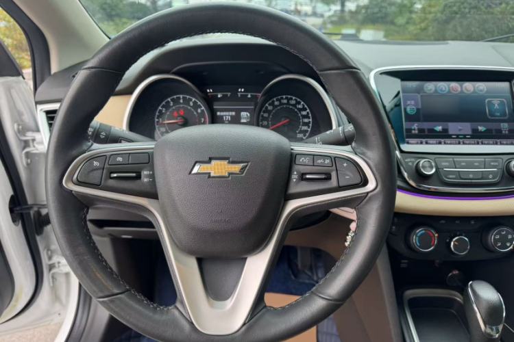 Used Chevrolet Monza 2020 320 Automatic Enjoyment Edition