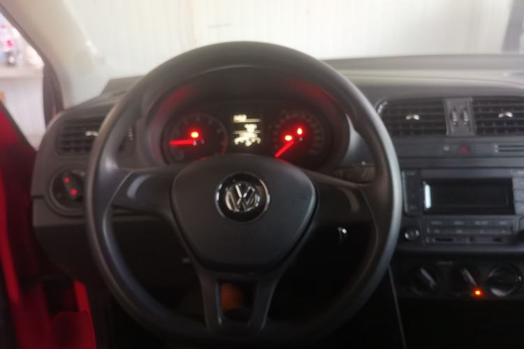 Used Volkswagen Polo 2016 1.4L Manual Fashion Model