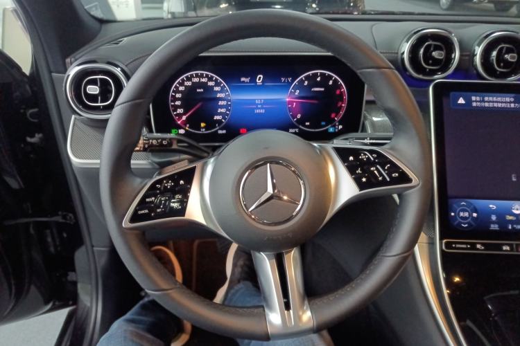 Used Mercedes-Benz GLC 2024 GLC 260 L 4MATIC Dynamic Edition 5-seater