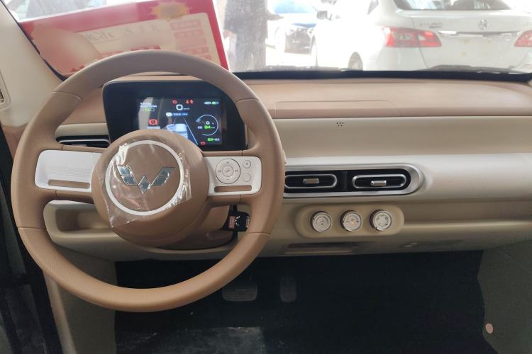 Used Wuling Hongguang MINIEV 2024 3rd Generation 215km Youth Edition