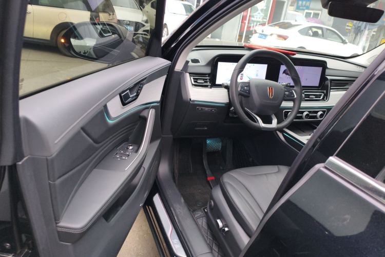 Used Hongqi HS5 2025 2.0T Two-Wheel Drive Flagship Pro Edition
