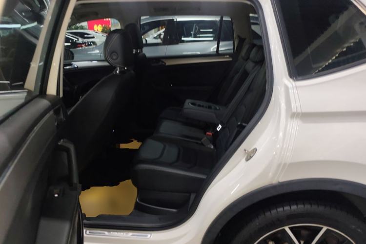 Used Volkswagen Tiguan L 2019 Revised 330TSI Automatic Two-Wheel Drive Smart & Luxury Edition China VI Standard
