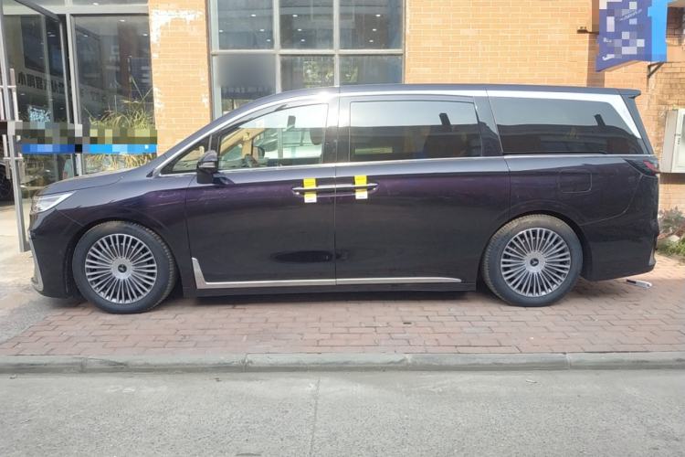 Used VOYAH Dream 2025 PHEV Four-Wheel-Drive Flagship Kunpeng Edition
