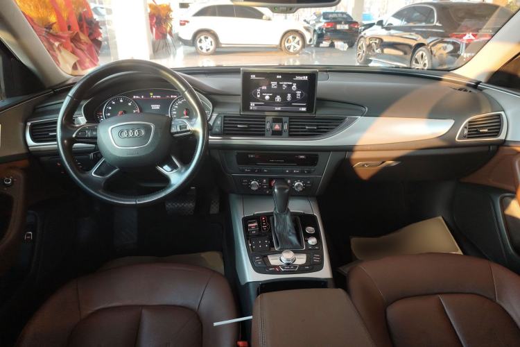 Used Audi A6L 2018 30th Anniversary Edition 35 TFSI Fashion Model
