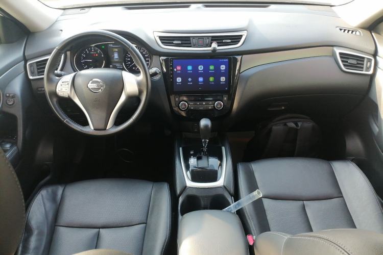 Used Nissan X-Trail 2015 2.0L CVT Comfort MAX Edition 2WD
