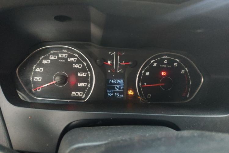 Used Leopaard Q6 2015 2.4L Manual 4x4 Excellence Edition
