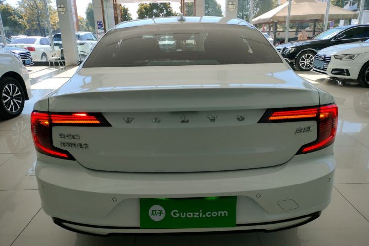 Used Volvo S90 2021 B5 Zhiyi Sport Edition
