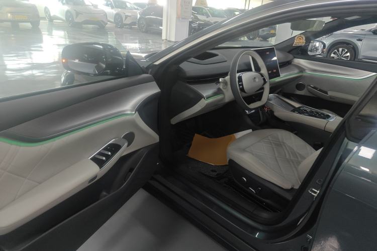 Used  A07 2023 Range-Extended 200 Pro
