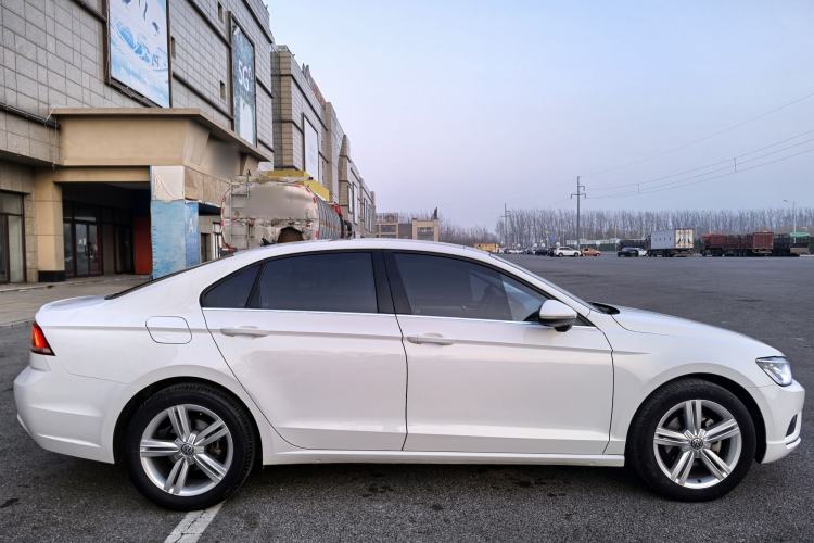 Used Volkswagen Lamando 2017 280TSI DSG Comfort Edition
