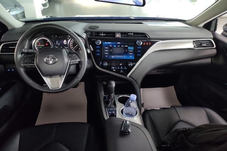 Used Toyota Camry 2019 Revised Version Dual-Engine 2.5 HG Luxury Edition

