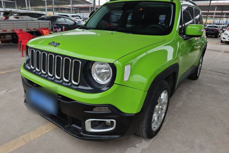 Used  Renegade 2018 Connected Large Screen Version 180T Automatic High-Energy Edition

