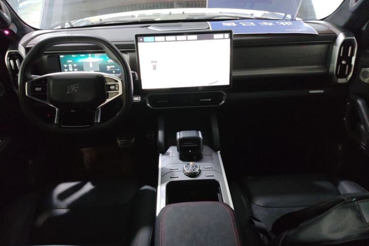 Used JETOUR Traveler 2023 2.0T All-Wheel Drive CrossPRO+
