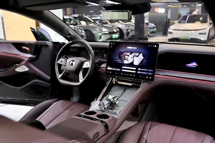 Used Denza Z9GT 2024 1100 4x4 Max First Edition