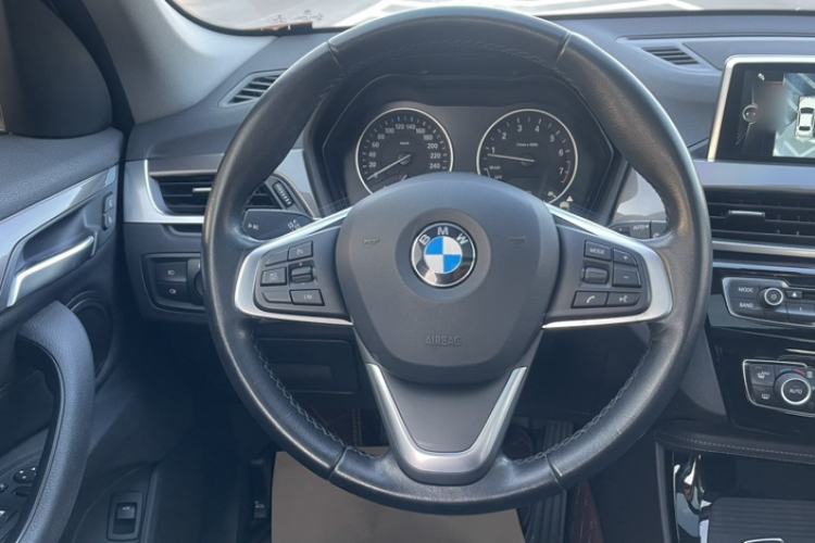 Used BMW X1 2016 xDrive20Li Luxury Model