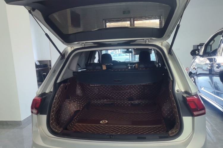 Used Volkswagen Tiguan L 2019 330TSI Automatic Two-Wheel Drive Luxury Edition China VI Standard
