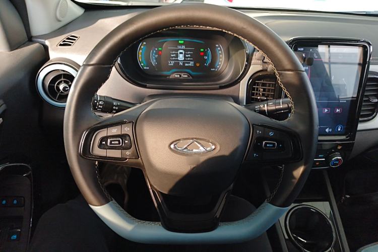 Used Chery Little Ant 2022 Sweet Pink Edition Half-Sugar Version Lithium Iron Phosphate 29.2 kWh 30 kW 301 km
