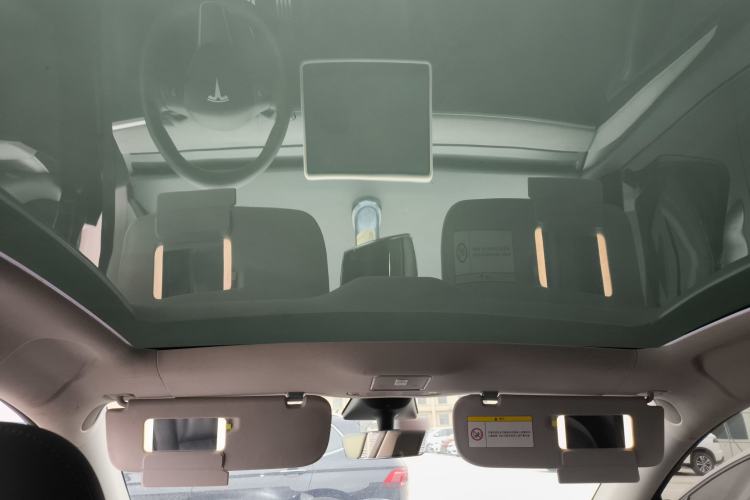 Used Tesla Model Y 2023 High-Performance All-Wheel-Drive Version
