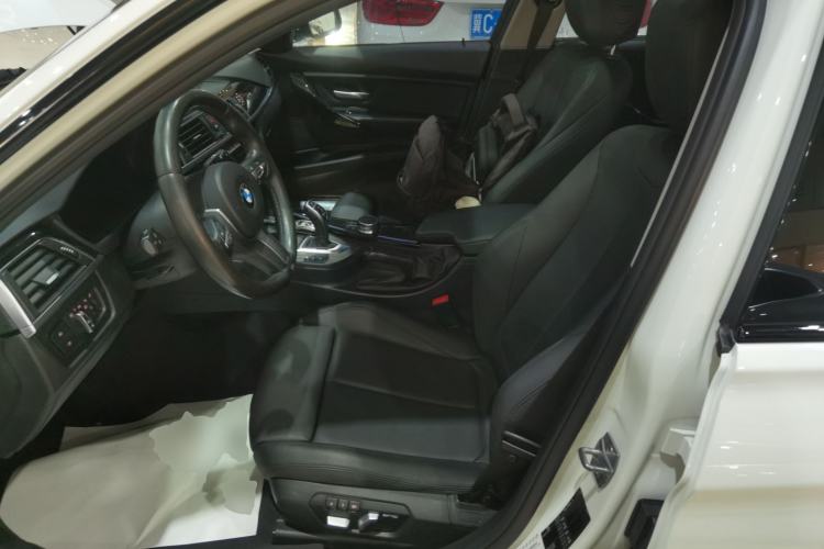 Used BMW 3 Series 2018 320Li Leading Model M Sport Package
