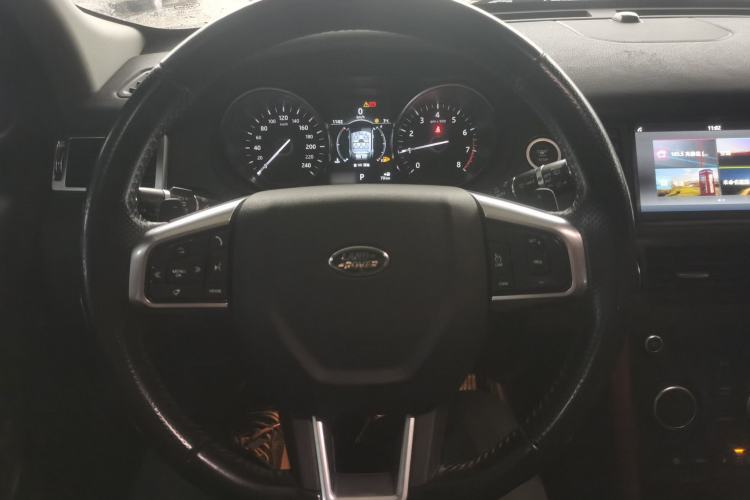 Used Land Rover Discovery Sport 2019 240 PS SE Dynamic Version China VI Standard

